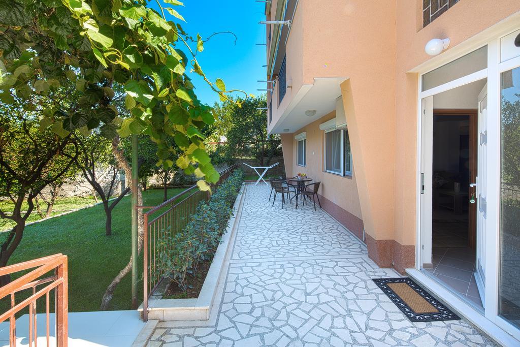 Apartment Mistovic Kotor Luaran gambar